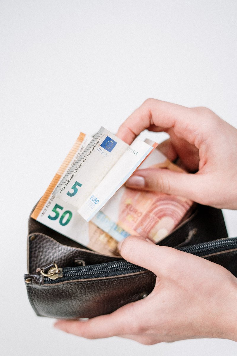 Older #AV solutions are notorious for devouring power, causing an upward spike in power bills.
To provide our clients with financial relief, our newer #AV solutions are more energy-efficient &amp; can be adjusted to switch off or go into standby mode.
mtr.cool/mcipyasjqg

#CAVI