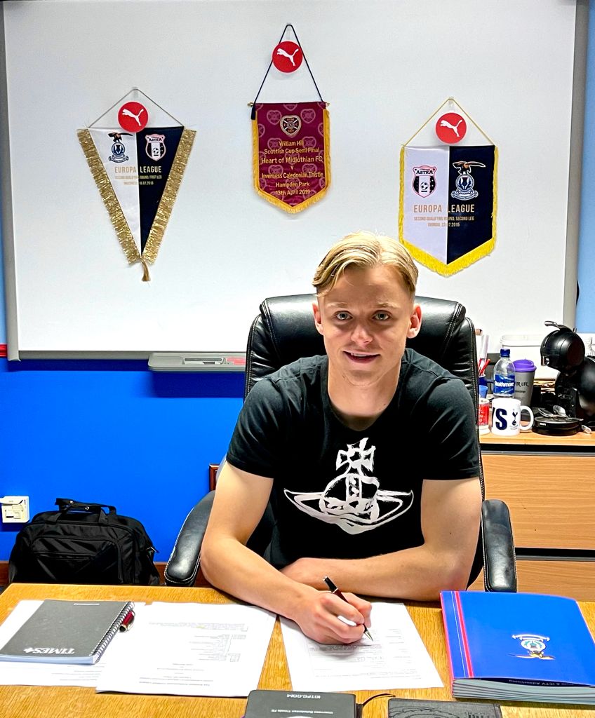 📝 Inverness Caledonian Thistle are delighted to announce that Roddy MacGregor has signed a 2 year contract extension with the club. 

Roddy is now signed up until the end of the 2023/24 season

👉 ictfc.com/roddy-macgrego…
