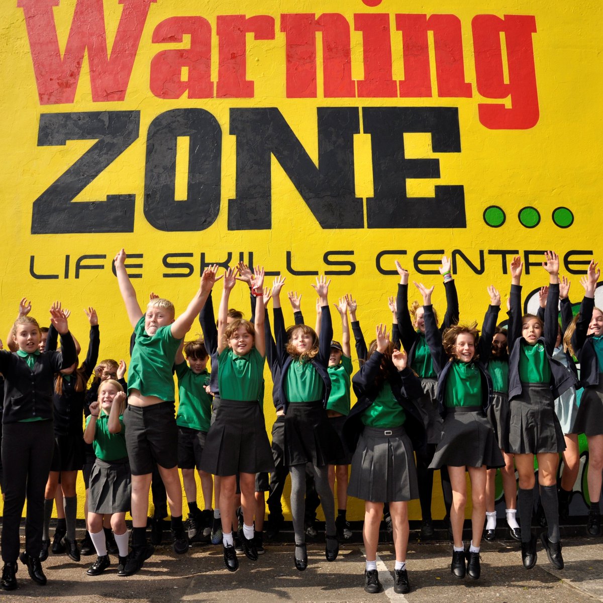Warning Zone tweet media