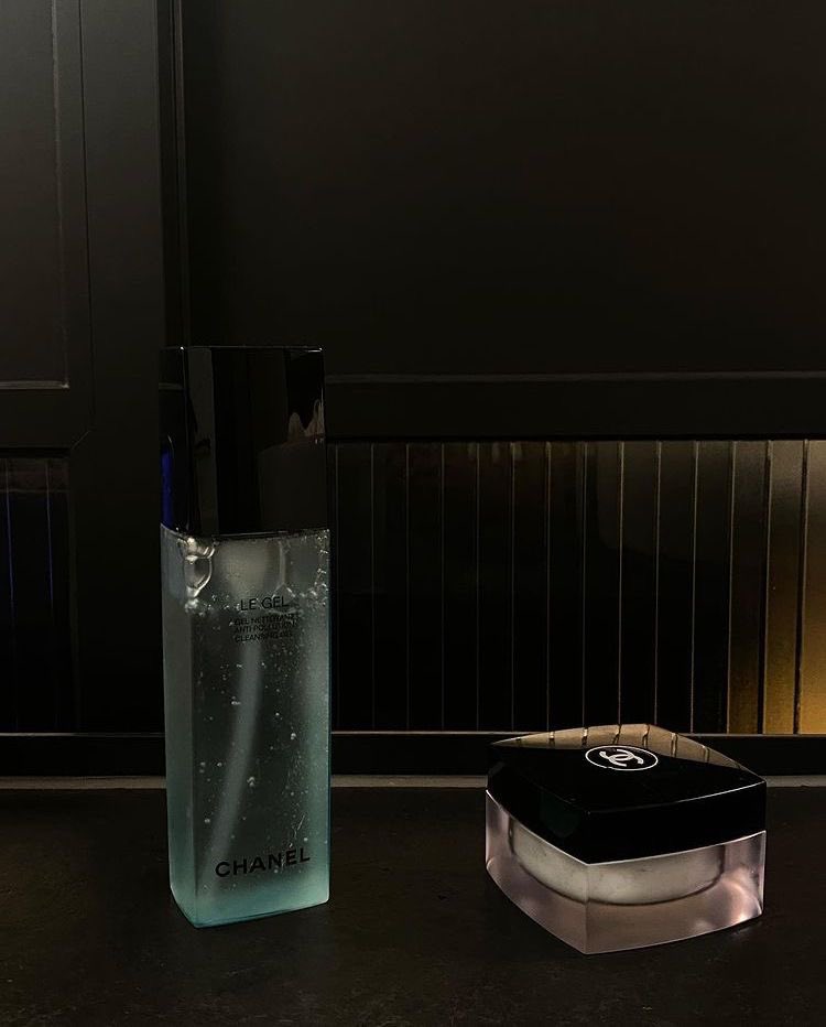 cosettegoddess's tweet photo. good morning, time for coffee and skincare — https://t.co/RFQO5sHCXh