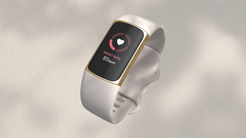GNTECHAE's tweet photo. Fitbit's latest fitness tracker, the Fitbit Charge 5 is now available in the #UAE https://t.co/ebtTfqaqor https://t.co/b22NjoJB8A