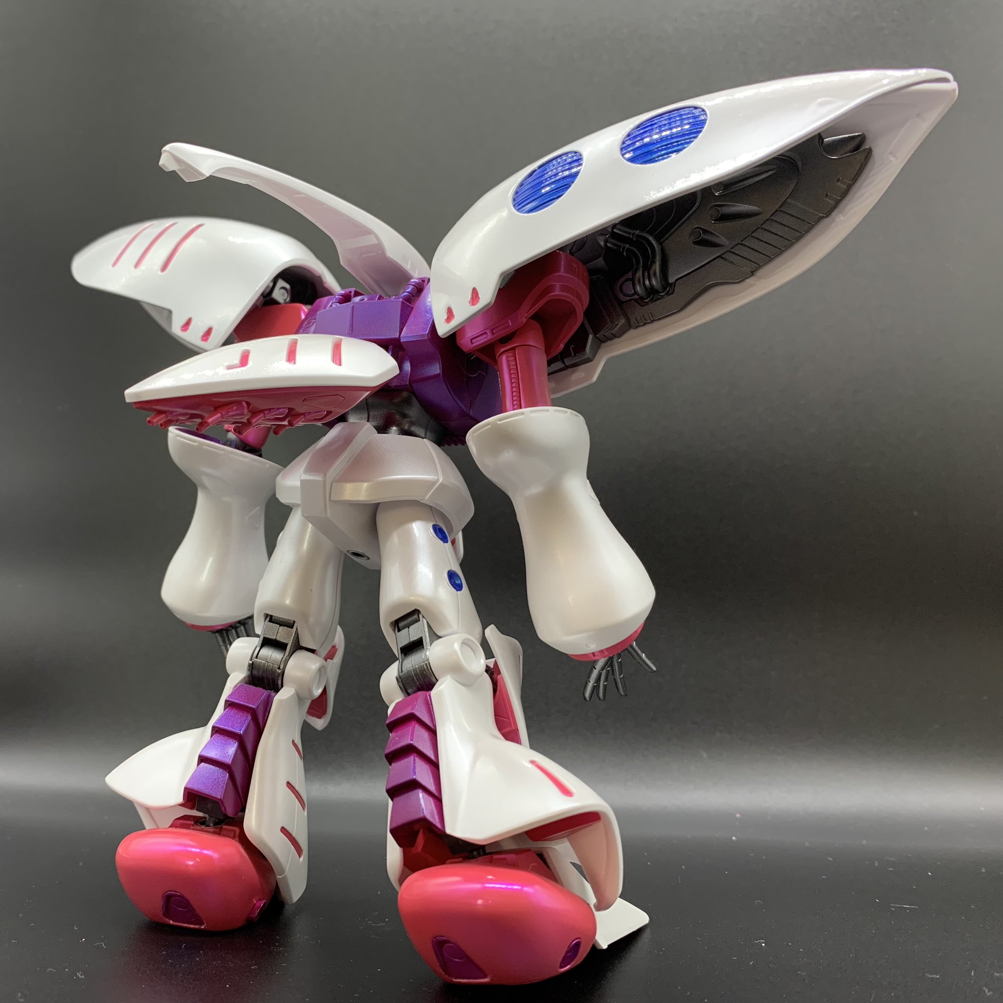 ট ইট র 00sm キュベレイ完成しました うみんちゅさんのブログを見て 初パール塗装に挑戦してみましたが 中々難しかったです デカールは機体のイメージで貼ってます笑 うみんちゅ杯21秋 ガンプラ好きと繋がりたい ガンプラ キュベレイ