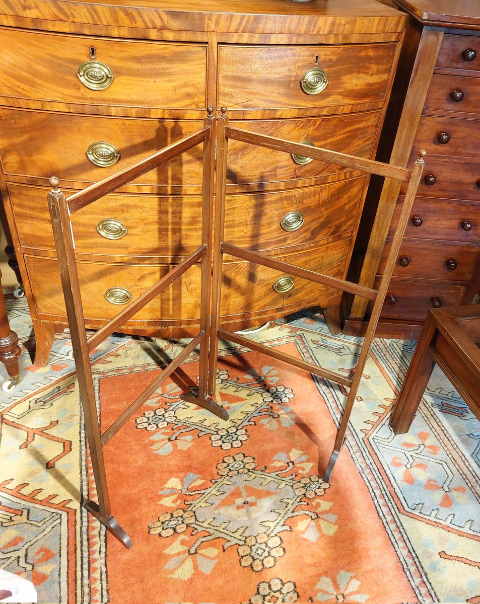 eversleybarn's tweet photo. #leatherseat #victorianarmchair #antiquetowelrail #bootandspurstand #antiquefurniture #judismithantiques #eversleybarnantiques https://t.co/zvL3bkdQL6