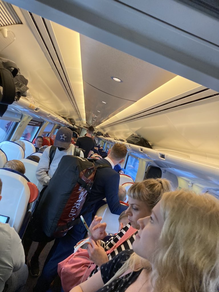 Lauren_C_Read's tweet photo. @CrossCountryUK  the 11:12 from Bham New St to BTM is totally dangerous and completely unacceptable in any circumstance, but especially in a pandemic. 100s of plp shoulder to shoulder &amp; sat on the floor. A refund should be issued, you have not provided the service we paid for. https://t.co/Ue59p8QiWO