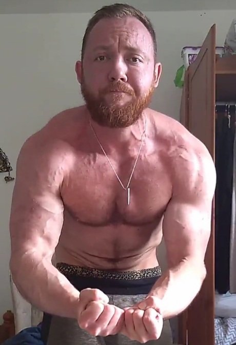 FOOTMASTERUK3's tweet photo. Who's your daddy 😈 @RTboy_ @RT_Foralphas @RtFindom15 @RtCashmaster @alphaxfindomrt @RTrealAlphaMale @RTcashslave1 @RT4DomMusl @rtalphamen @CockyStr8boyz @feetseduction__ @RTAlphaPromo https://t.co/FGDwFNhsCc