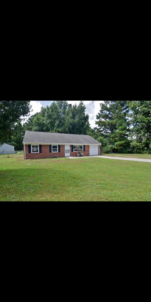 ltsMacie's tweet photo. Y'all somebody come please buy my house 😭❤️ https://t.co/y5Q9kd6DPu