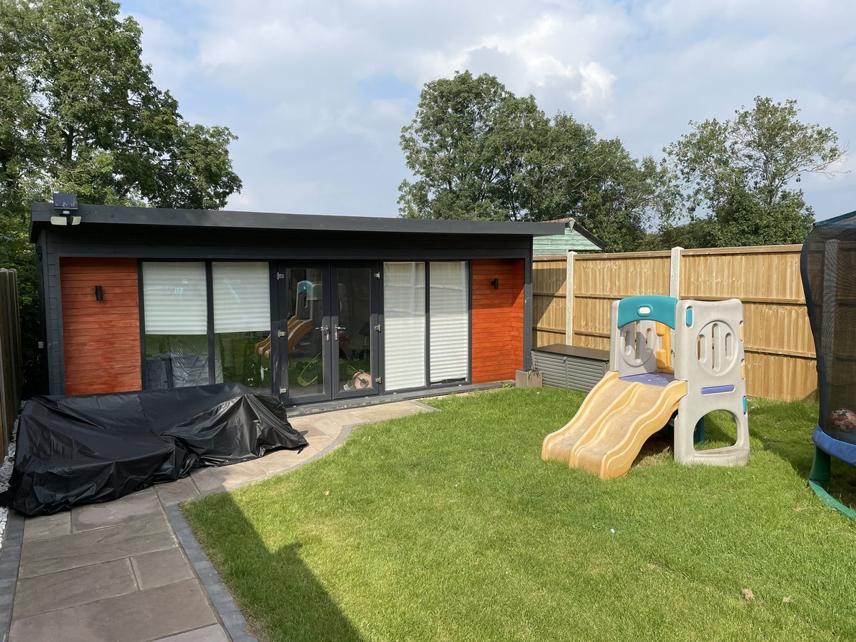 Deck sanded and painted! And garden room. #coulsdon #homeimprovement free estimates, details in bio