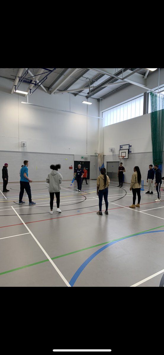 Sports is a great way to be able to connect people and bring them together 🏏⚽️ Breaking Boundaries is using sport to be able to achieve cohesion across local communities 🏆 
#BarkingandDagenham
#BreakingBoundaries 
#Cohesion