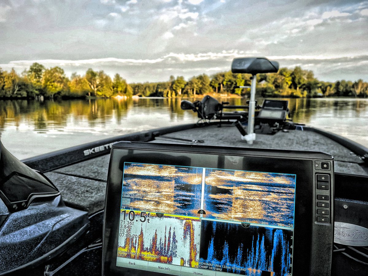 Back in the office! #WhatAView #SkeeterBoats #ThePowerGarage #GarminMarineCanada #TheForce #WhereIWork #GeigerTec #YamahaMotorCanada