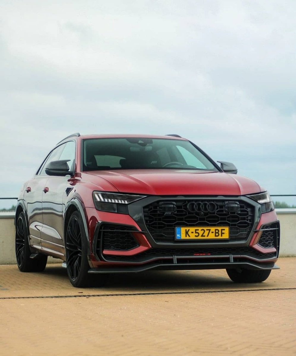 Audi RSQ8-R