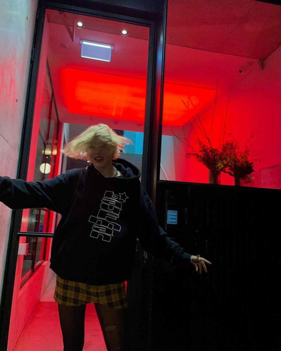 Evie Irie tweet media