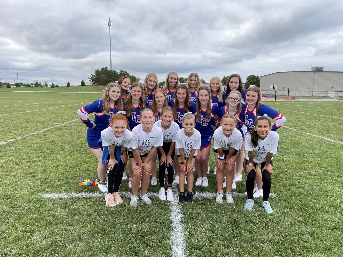 Zach_Kassebaum's tweet photo. We continue to have amazing cheerleaders that are servant leaders!
Thank you!
#Committed2Excellence https://t.co/pVyXNH54uf
