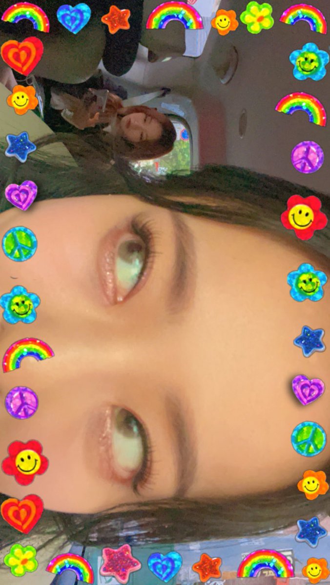 Thank you Vivi for the Hyunwon crumbs ♥️♥️♥️