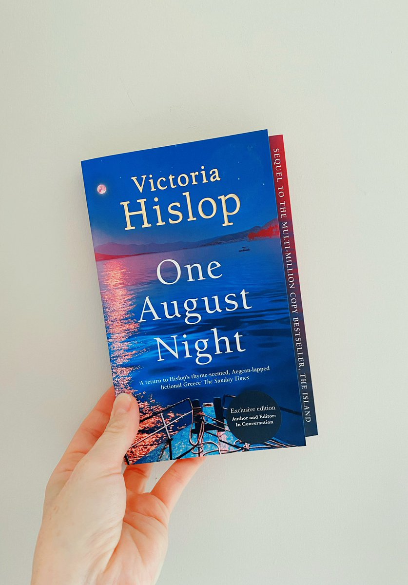 #Giveaway 

Fancy winning a paperback copy of #OneAugustNight by Victoria Hislop? To be in with a chance of winning...
 
Follow me &amp; RT by 10pm on Friday 10 September to enter. UK only. Tag some friends. 

Good luck 🥳

#books #booktwitter