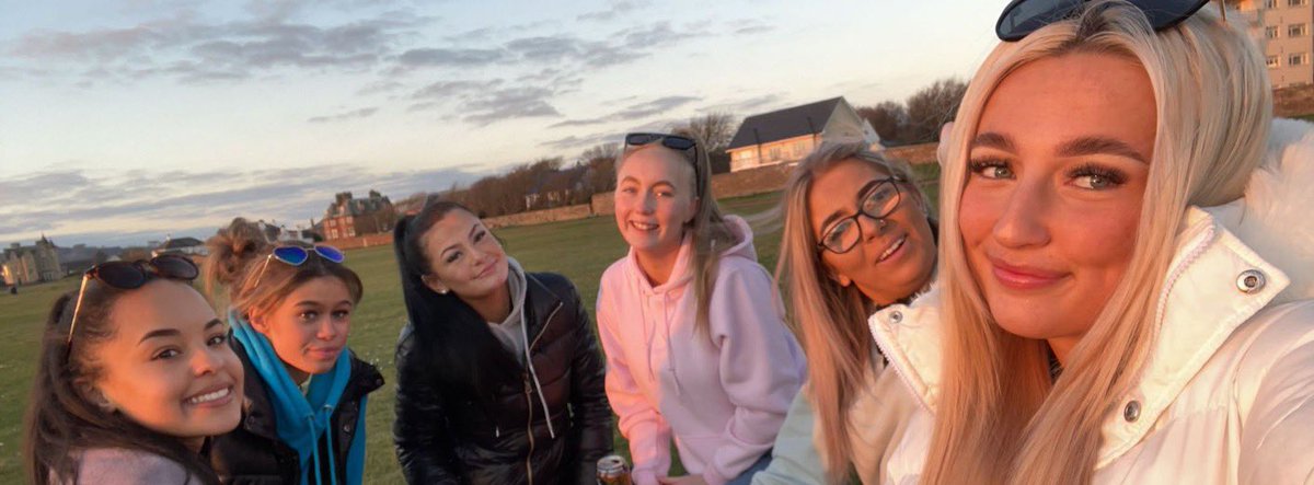 Happy 18th bday <a href="/nadiageorge_/">nads</a> hope you have the most amazing day!🤍🤍 lots of love xx