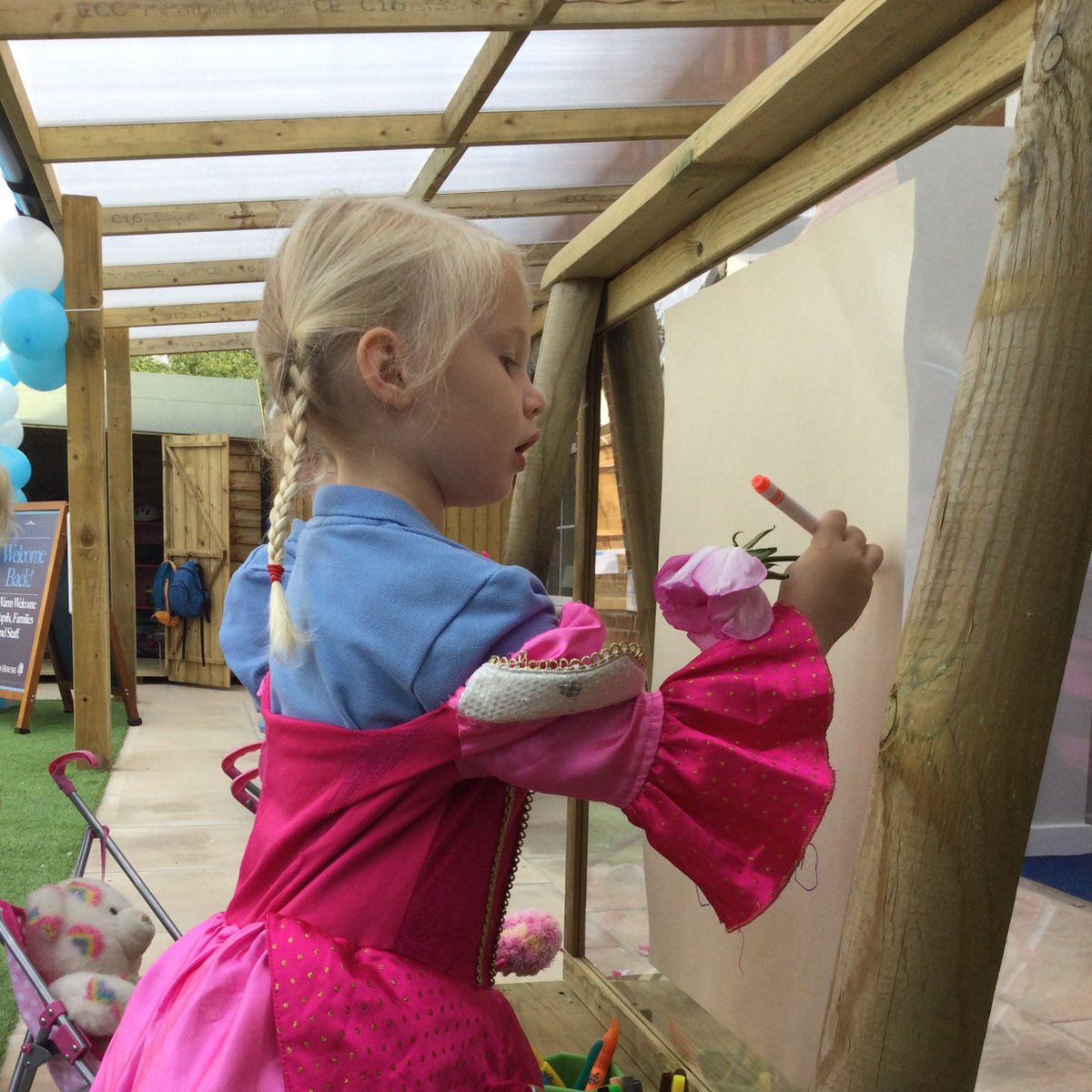 Welcome to your new home! Nursery have had a very exciting morning exploring the facilities at their new Nursery today. Building tower blocks, running through obstacle courses and painting portraits, there was nothing stopping these little ones!  #EYFS #BacktoSchool2021
