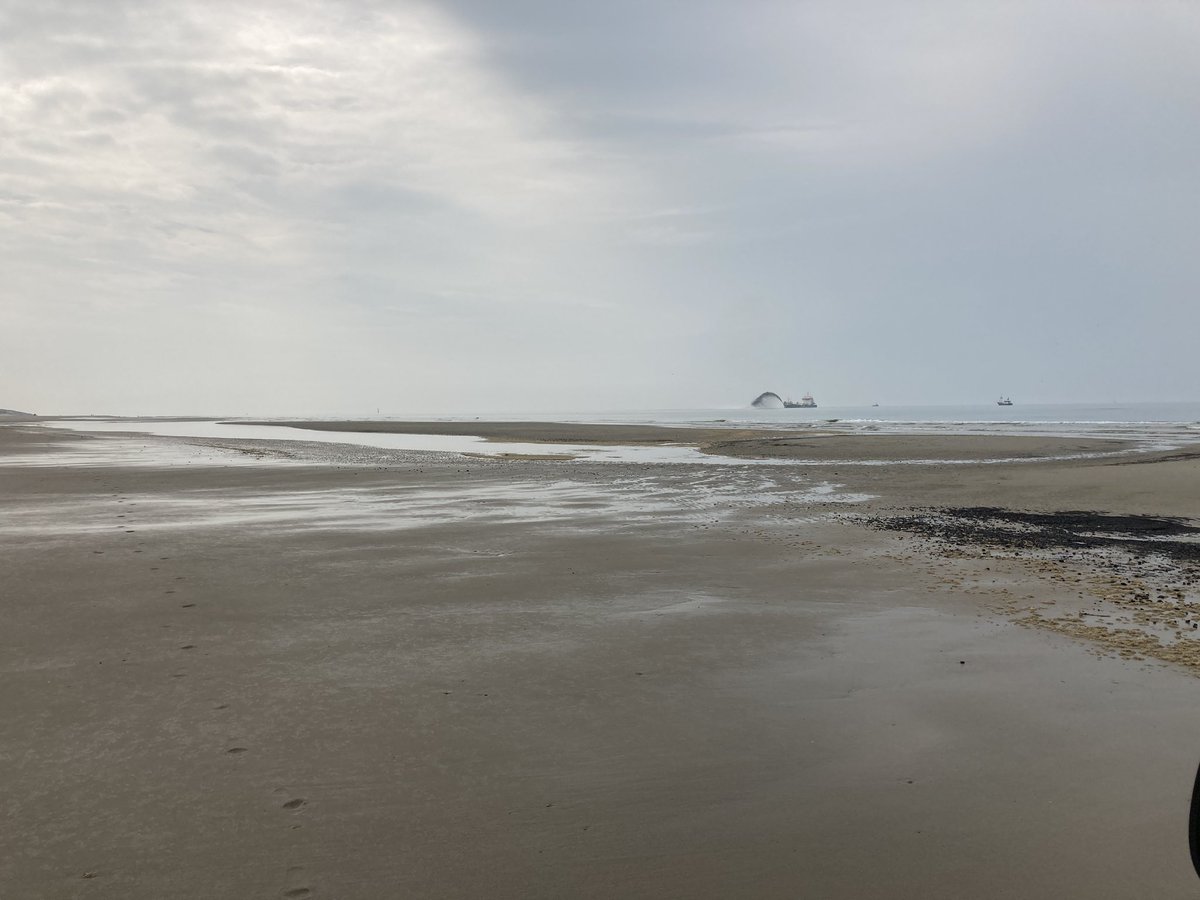 SilvanHoep's tweet photo. En zo wordt #texel weer een beetje groter #vooroeversuppletie https://t.co/dgJ1kUnRKo