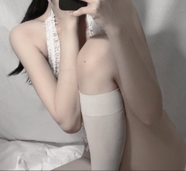 ccw1314520's tweet photo. 24成都女王找素质男m22以上可尝试，本主喜好，  恋足 
 羞辱 坐脸 捆绑 sp k9 感觉自己合适的可以私信我哦，友情调教，不收费，非诚勿扰 https://t.co/Y80lok0UtO
