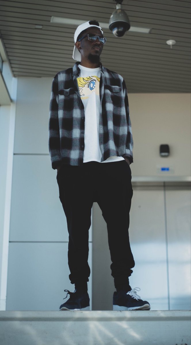 USOP_UNTOLD's tweet image. #modelmode #modeling #fashion #valuILLA #franceskoart #francesko #MRLO