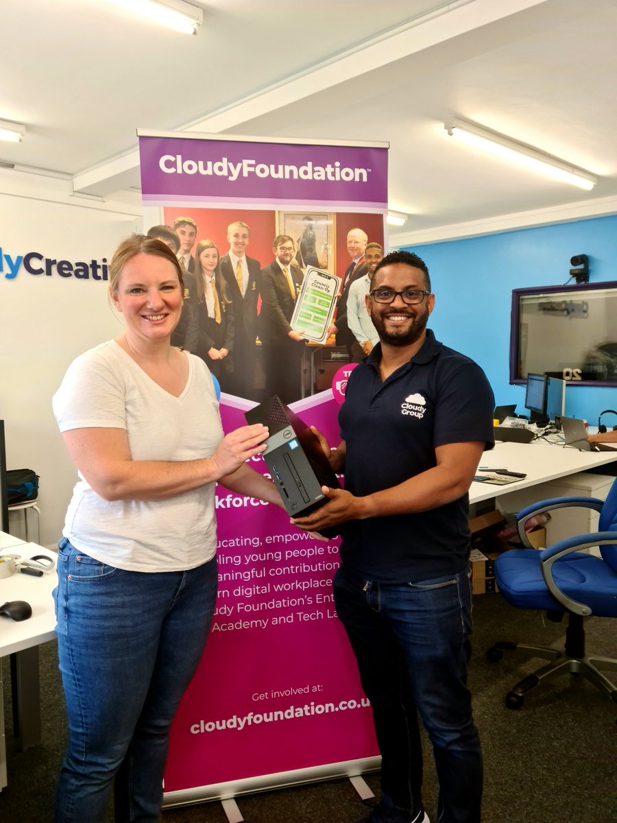 Last week, as part of our Donate2Educate program, the <a href="/SLCCnews/">SLCC</a> donated some laptops to the <a href="/TheOasisCharity/">TheOasisPartnership</a> for one of their rooms.

We'd like to say a massive thank you to the SLCC for their generosity. 

Find out more Donate2Educate program here: buff.ly/3kWl5Lo