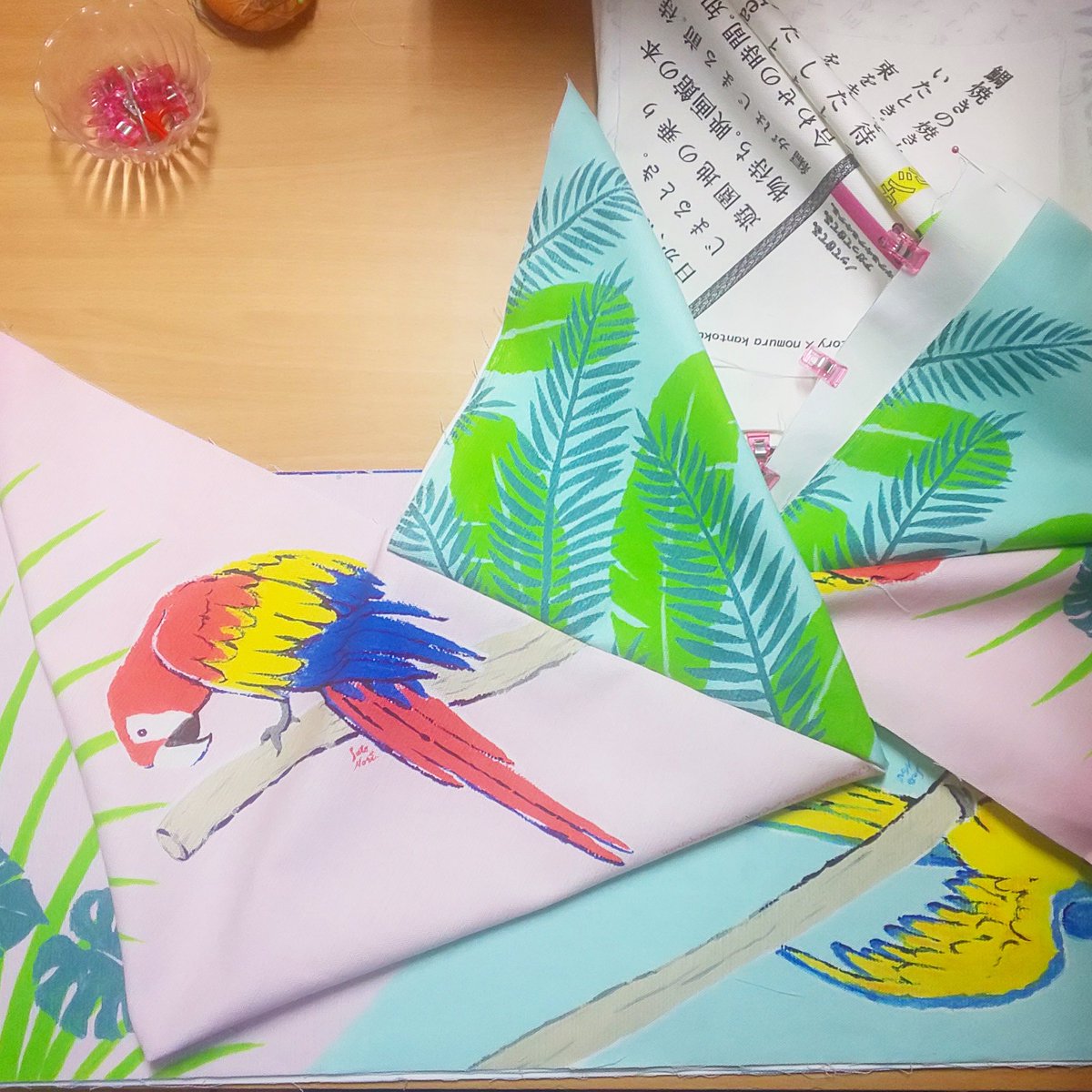 CreatorS_OSAKA's tweet photo. 鮮やかなプリントの各クリエイターさんのデザインが映えるScratch Factory謹製Azuma Bag✨今回限りで各数量も少ないので皆さんお見逃しなく‼️
part1期間:2021年9月10日(金)〜9月19日(日)11:00~20:00 ※最終日は18時閉場
会場:SkiiMa心斎橋
#CreatorsShowcase #心斎橋PARCO #SkiiMa #AzumaBag https://t.co/8rZvzF7cEQ