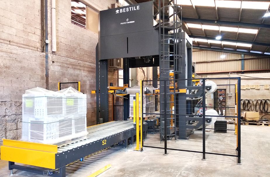 Asebec_Spain's tweet photo. #Noticia
↳Bestile suma una nueva línea de embalaje Stretch Hood de Innova en su factoría 5.
---------
#News
↳Bestile adds a new Innova Stretch Hood packaging line to its factory 5.
➟ https://t.co/EYESkwXGaR
#maquinariacerámica #asebec #industriacerámica #bestile #innova https://t.co/wwgDZxTWFf
