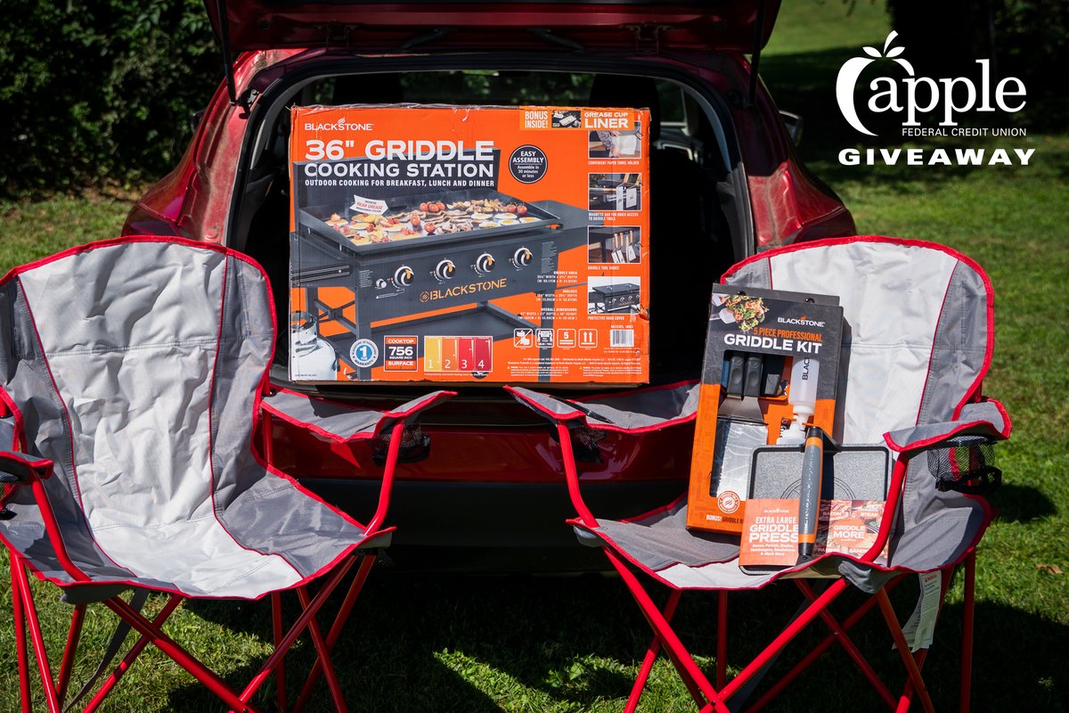 AppleFederalCU's tweet image. It's FINALLY football season 🏈 and we're celebrating by giving away everything you need to tailgate at home (minus the food)!🔥🌭🍔

Enter for the #chancetowin this @Blackstone Griddle and accessories (worth ~$400) by FOLLOWING us and RETWEETING this post. Rules below. (1/3)