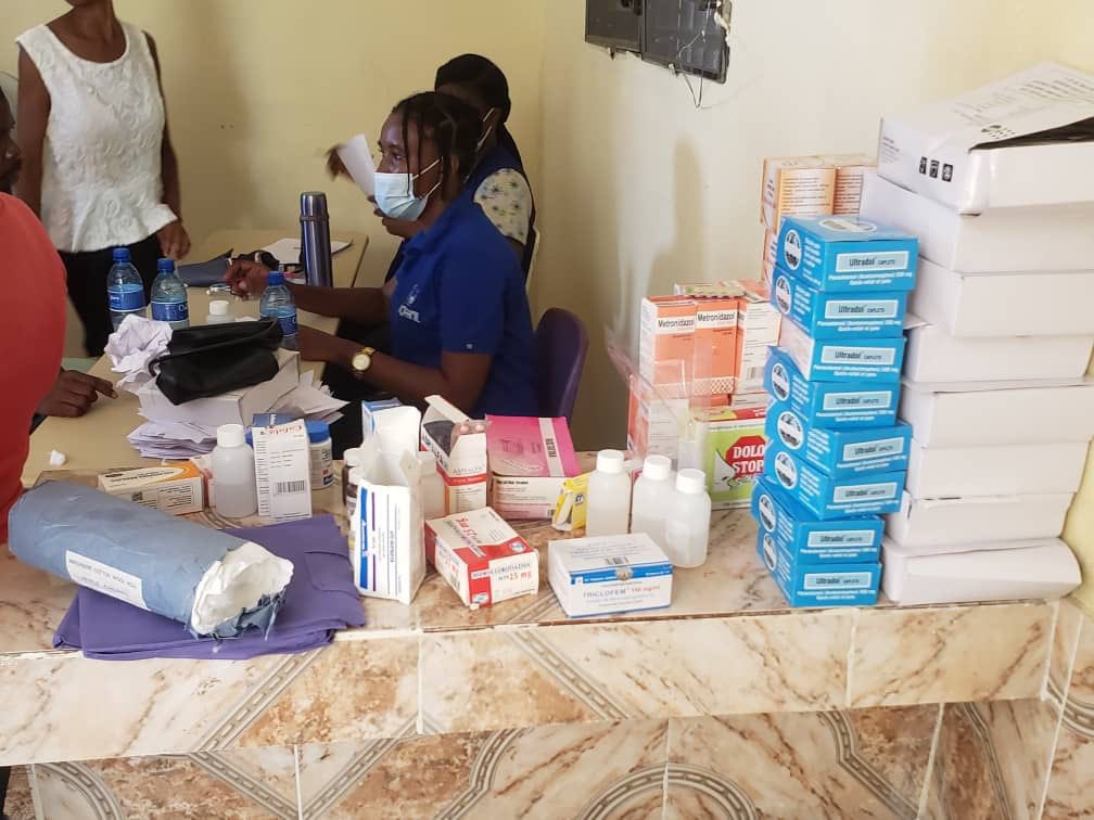 PROFAMIL's tweet photo. Deux équipes de la Profamil se sont déployées dans les départements du Sud et de la Grande Anse en vue de porter une assistance particulière aux femmes et aux jeunes filles en soins de santé de la reproduction. https://t.co/9RWWKH9M94