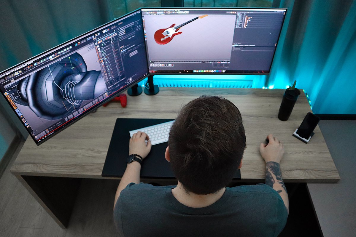 vagonHQ's tweet photo. #CADengineer
In order to become a CAD engineer, you must first earn a bachelor’s degree in a field of engineering.
Oriented around business projects, a CAD engineer should also have skills in communication and decision making, and certifications in either Solidworks or AutoCAD. https://t.co/BjMKSxCnQ6
