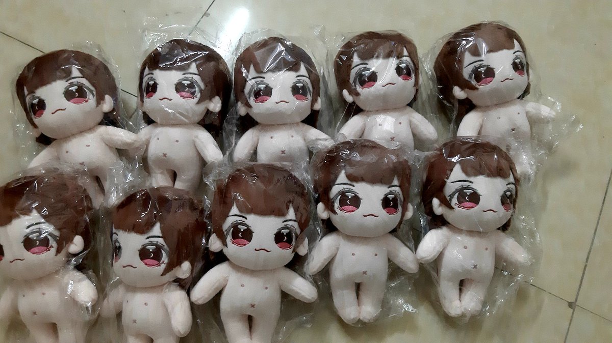 BabyHylt's tweet photo. ONHAND/AVAILABLE 🤟🤟
I have some BaeJen and CoffeeLi dolls left 🤩🤩🤩
BaeJen (naked doll + outfit) : 27 USD (included Paypal fee)
CoffeeLi (only doll):  11 USD (included Paypal fee) 
---- if interest, please DM me 
#BLACKPINK #LISA #JENNIE #LISASOLO #HOWYOULIKETHAT https://t.co/bH80gjMVh6
