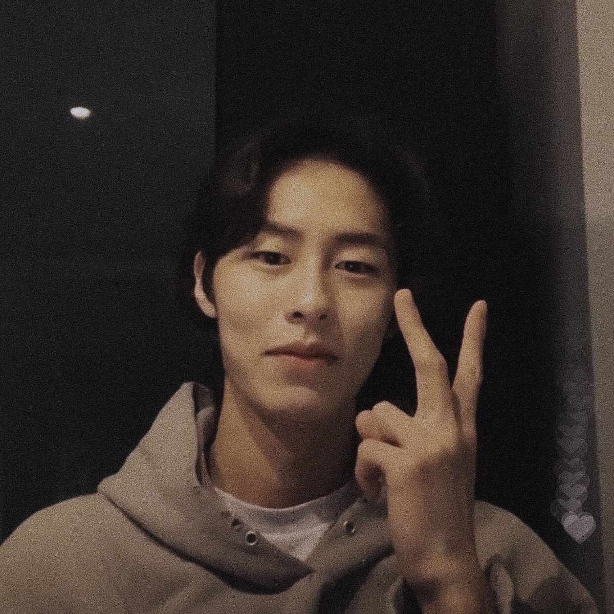 pxoyjone's tweet photo. ตายกันไปข้าง🥺🤍 #jxxvvxxk #อีแจอุค https://t.co/1soyU3PvBD