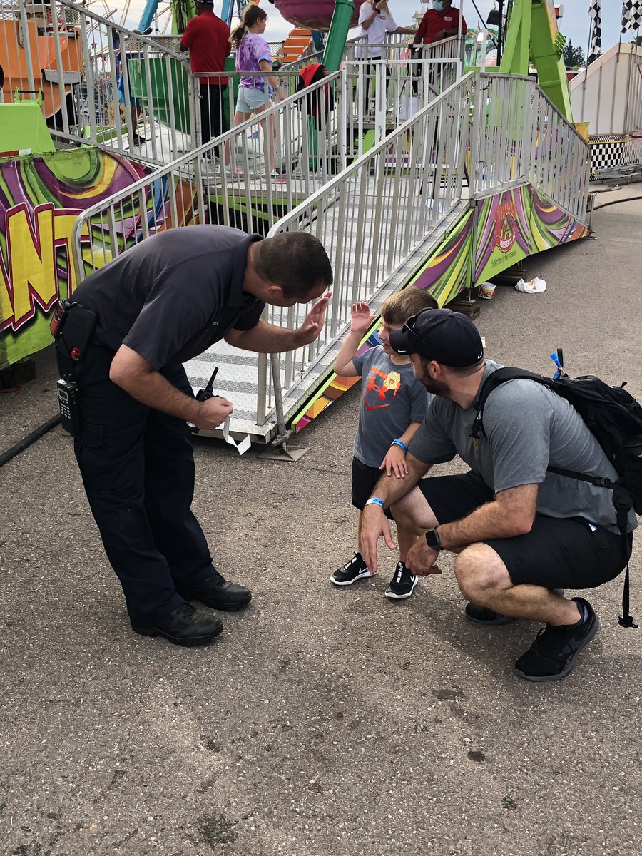 novipolice's tweet image. It’s been a fun week at the #MichiganStateFair for the @novipolice the @MichStatePolice, and @novifire Thank you for keeping the fair safe for everyone to enjoy.  @MIStateFair1 @SCShowplace @mspmetrodet @cityofnovi