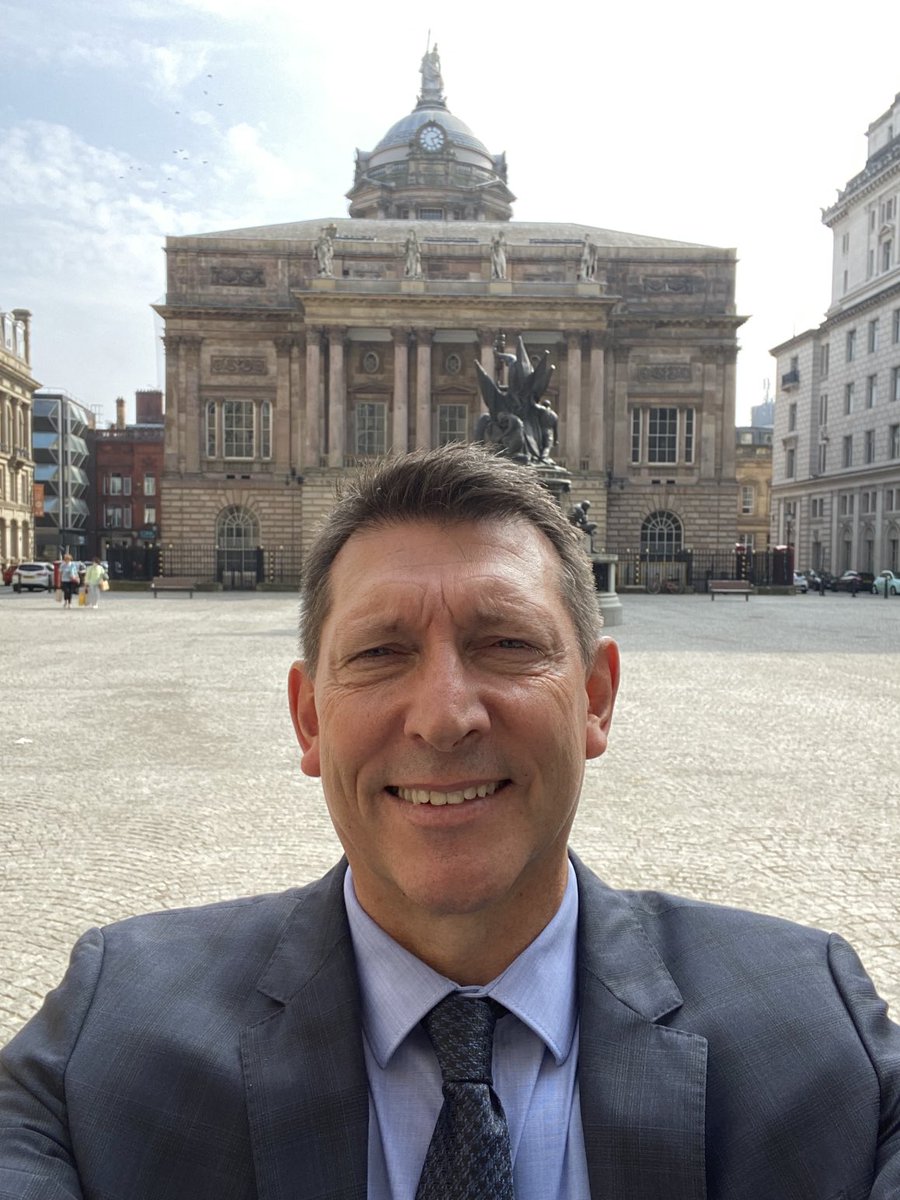 DowntownFrank's tweet image. Suited &amp;amp; booted, back in #Liverpool. #WorkfromWork ⁦@DowntownBusines⁩