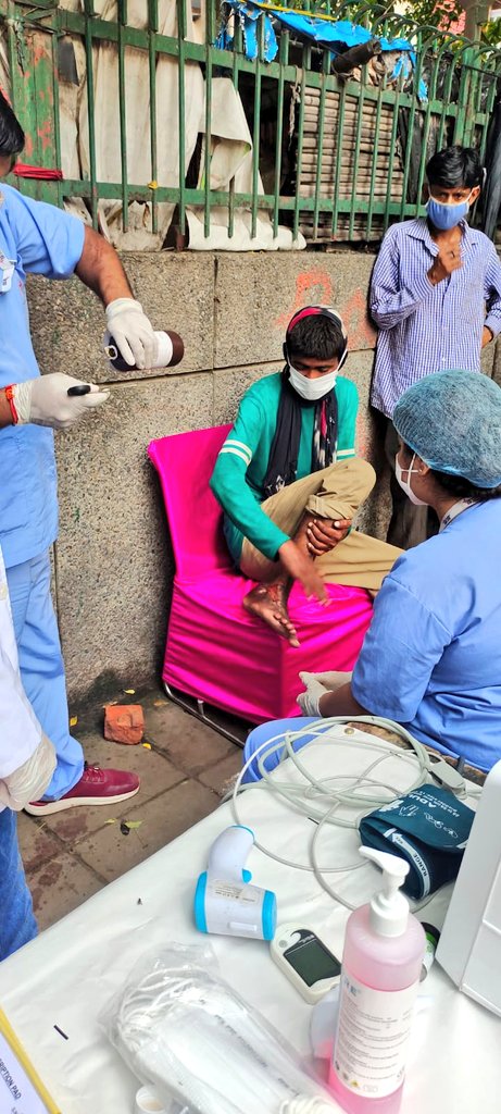 DMNewDelhi's tweet photo. #SwasthyaVahini reached Gole Market, New Delhi District with help of Robinhood Army to provide medical assistance. 75 beneficaries residing in slum including members of self-help group under @NULM_MoHUA, Ujjwal Kiran, got benefited.
@LtGovDelhi
@CMODelhi
@MoHUA_India
@SULM_Delhi https://t.co/yWagjA73pR