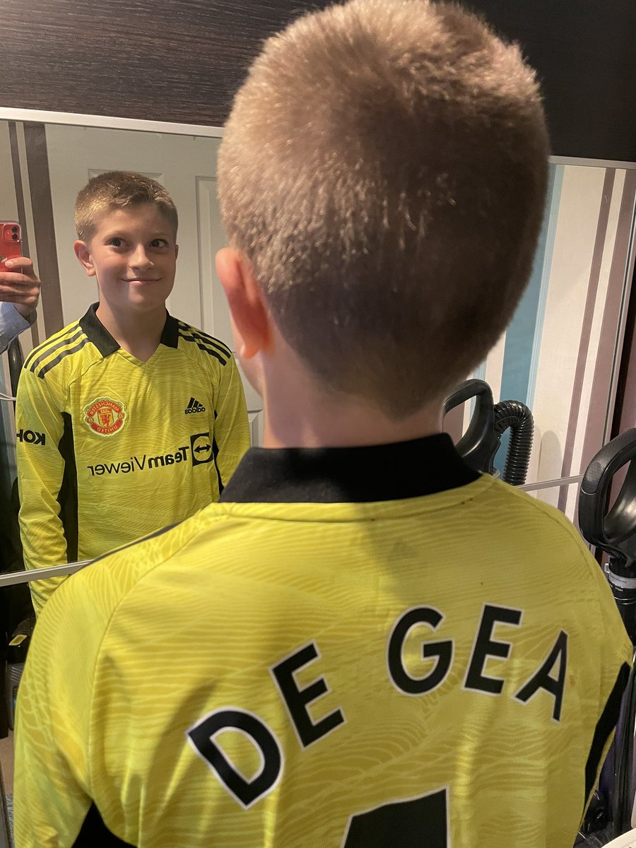 Rob Marsh (@rob_h_marsh) on Twitter photo Happy 11th Birthday Jack! Your hero De Gea #1 shirt and on our way to OT on Saturday 😃 <a href="/D_DeGea/">David de Gea</a> Happy 11th Birthday Jack! Your hero De Gea #1 shirt and on our way to OT on Saturday 😃 <a href="/D_DeGea/">David de Gea</a>