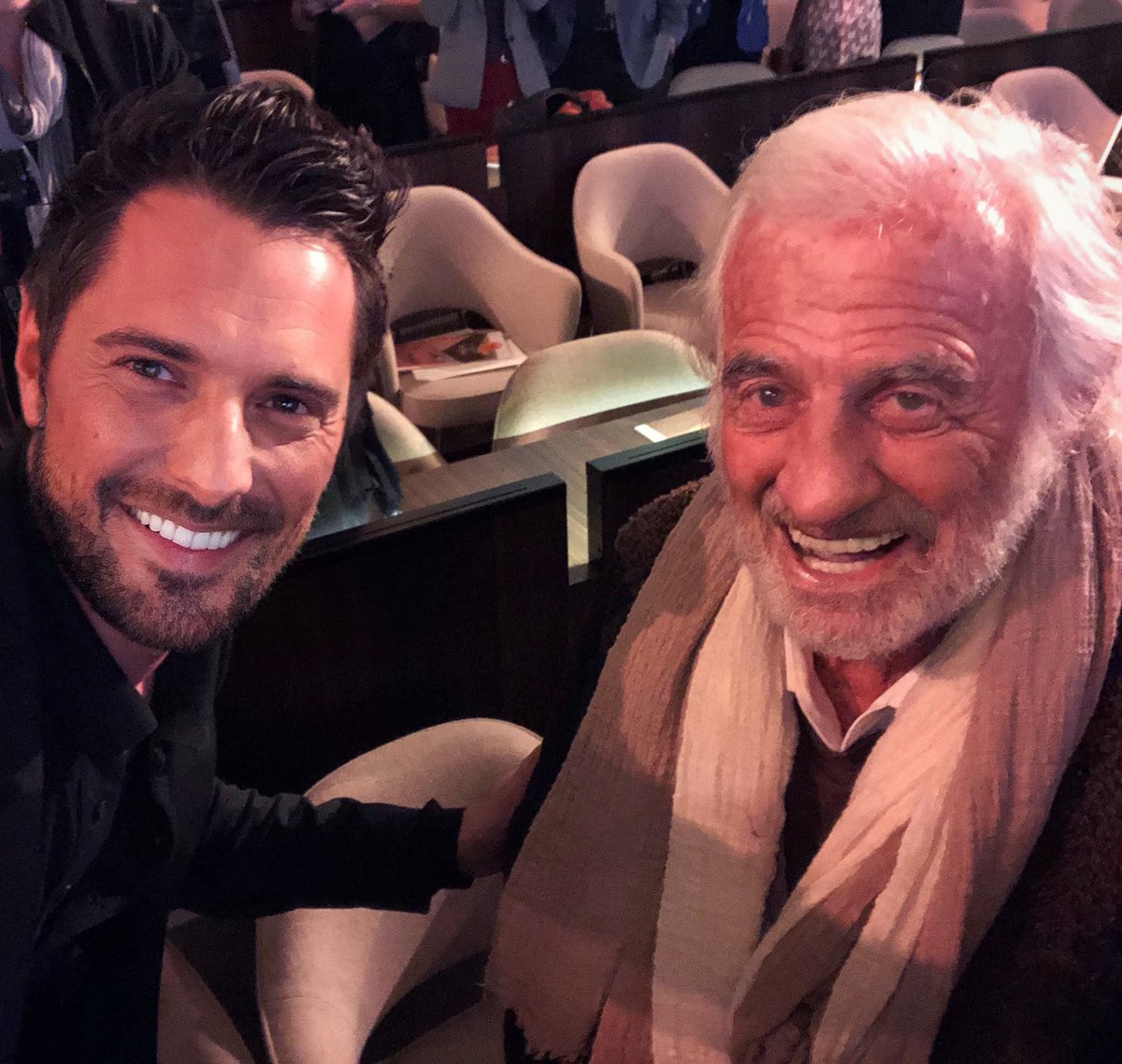 ceruttiofficiel's tweet image. 😢 mes premières pensées sont pour Luana &amp;amp; Paul BELMONDO. Je croisais le patron dans les paddocks lorsqu’il venait soutenir son fils Paul qui pilotait. Fier de son garçon mais toujours avec simplicité &amp;amp; retenue. Merci à vous de nous avoir fait rêver Monsieur #BELMONDO #IMMORTEL