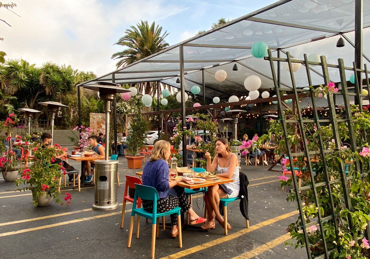 We're open today! There's only one way to wrap up your Labor Day beach time – relaxing on our spacious patio with a refreshing Piña Cilantro Margarita in-hand. Walk-ins are welcome as long as space allows.