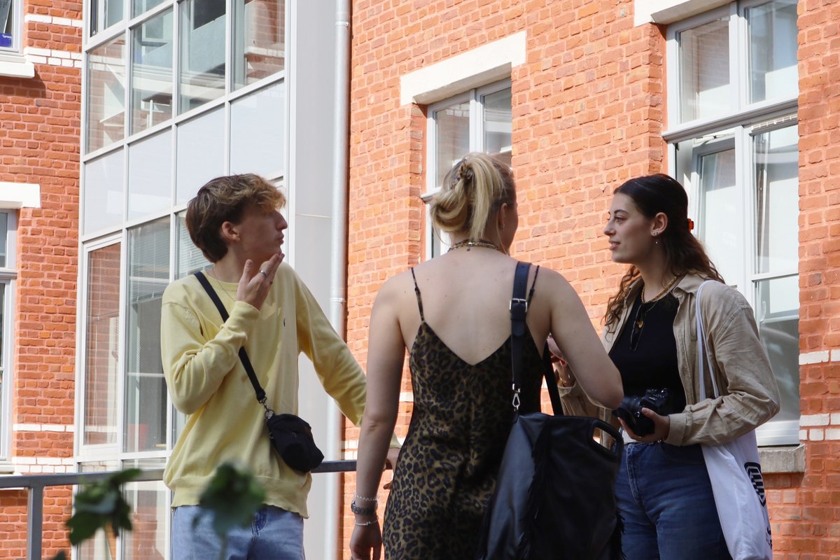 IstcLille's tweet photo. De retour après de longs mois, les étudiants de 2ème année, futurs parrains/marraines des 1A, ont pu découvrir les nouveautés ISTC lors de leur rentrée ! https://t.co/5LUQldpEQ2