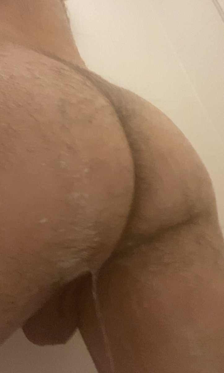 dscrbttm's tweet photo. Hairy >>>>>>>>> https://t.co/ApDnt2AAOX