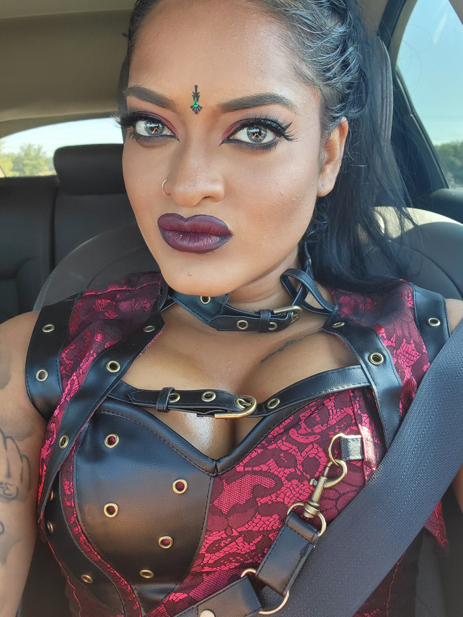 TW Pornstars Sam Singh. Twitter. Omw to a renaissance festival!. 259