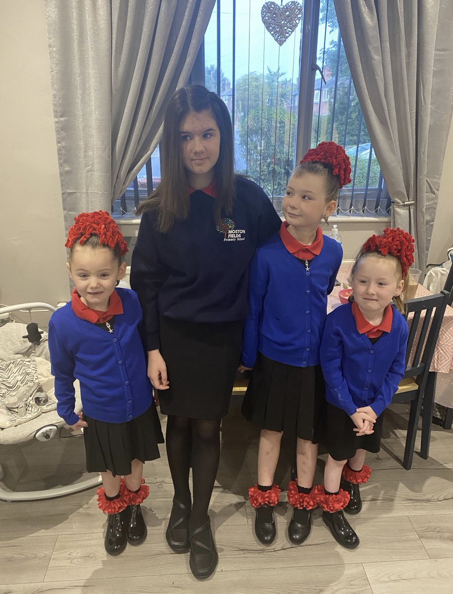 And how smart are these girls on their first day back @MostonFieldsPS ? Well done all of you:)