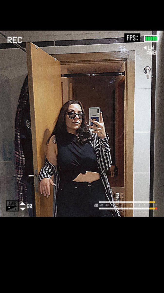 singularitybabe's tweet image. Mirror selfies &amp;amp; tattoos 🤟🏻🖤

#ARMYSelcaDay #ARSD #JUNGKOOK @BTS_twt