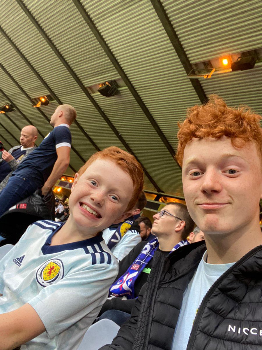 When you’re very sleepy but <a href="/ScotlandNT/">Scotland National Team</a> are 1-0 up. Same again tomorrow, please 🏴󠁧󠁢󠁳󠁣󠁴󠁿⚽️💪