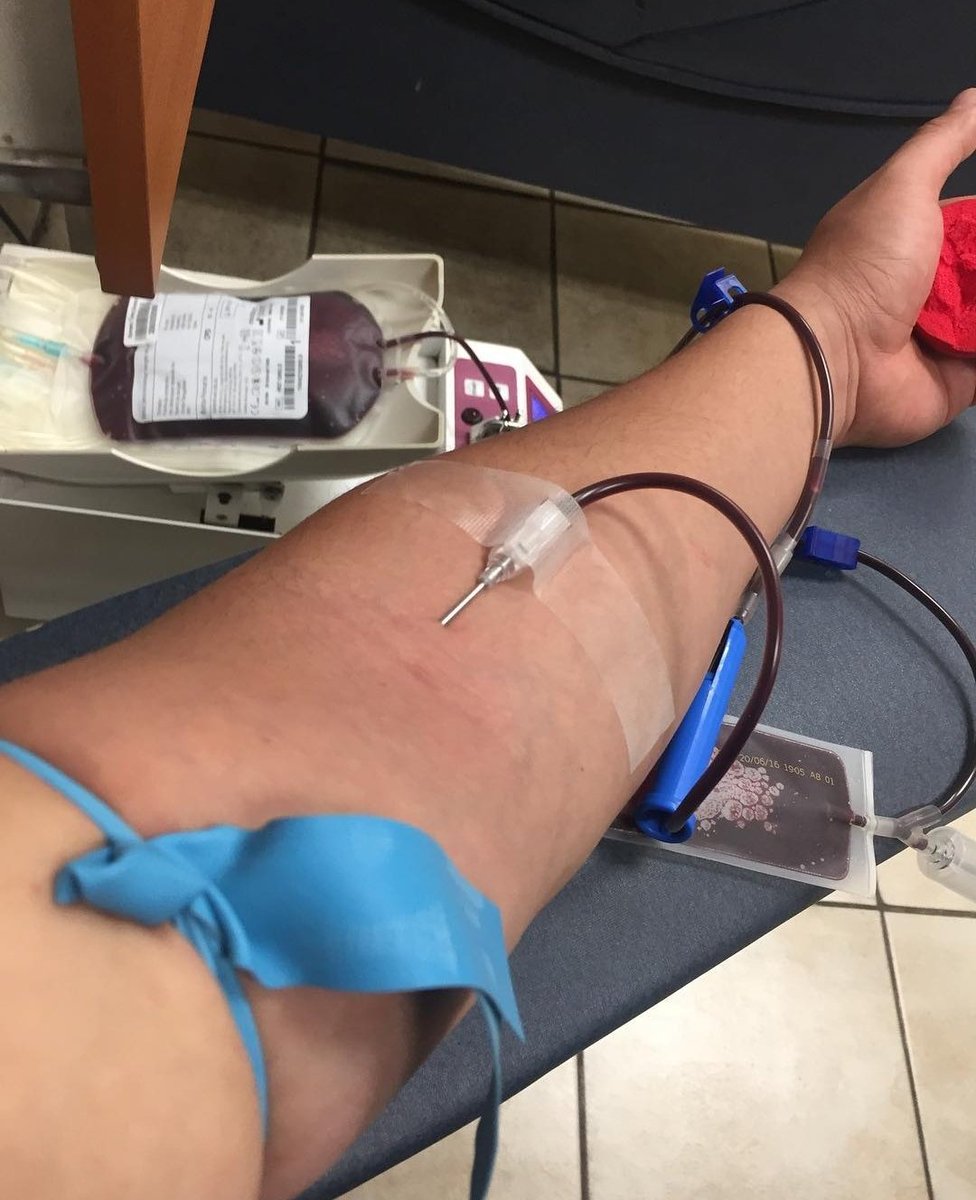 danielguti_chef's tweet photo. Tod@s a donar Sangre ! Por acá ya estamos listos 💪💪💪💪 #SuperclásicoEnLaSangre @TNTSportsCL https://t.co/Is5XJnL2Ee