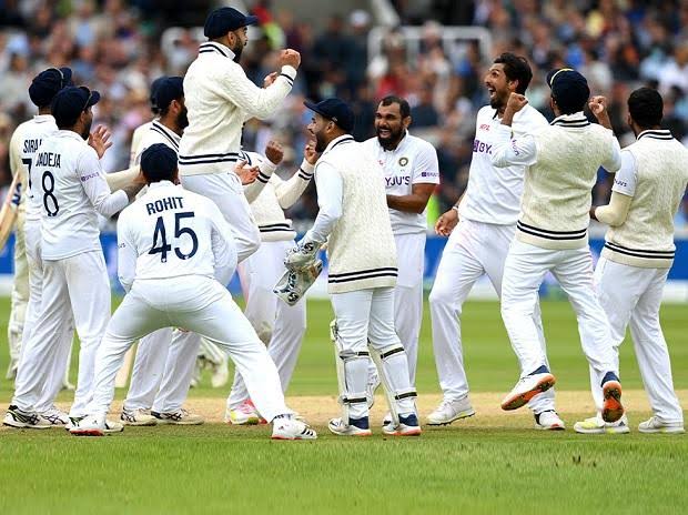 debayan143's tweet photo. 👏🏻👏🏻👏🏻👏🏻👏🏻👏🏻👏🏻👏🏻👏🏻👏🏻👏🏻👏🏻👏🏻
#INDvsEND #TestCricket 
Kya Baat Kya Baat Kya Baat 
India Beats England ✌️

India beats England by 157 runs to take 2-1 lead in 5-match series https://t.co/vonwV0E1D5