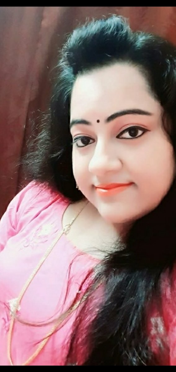 AngelYashian's tweet photo. @bonysengupta hi bonny da ata amar didi . Amar didi tumar khub boro fan dada. Please dada akta wish kore dao didir birthday te . Tumar wish peye cake katbe❤❤❤❤❤❤❤❤❤ https://t.co/EDWZbeOf2P