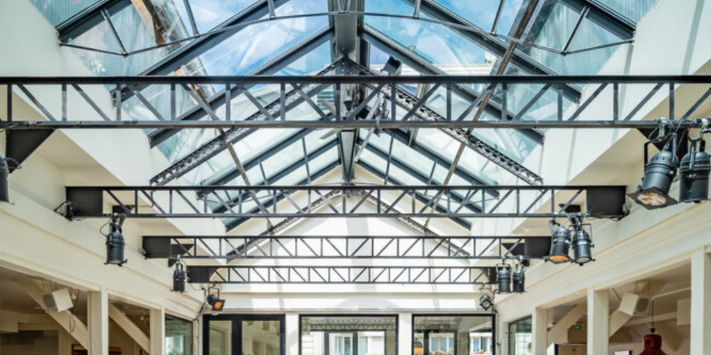 Il fait chaud ? ☀Les salles d'<a href="/electric_paris/">Electric Paris</a> sont climatisées ❄ ! Ouvert du mardi au dimanche, de 10h à 22h30. swll.to/reservations_e… #electricparis #restaurantparis