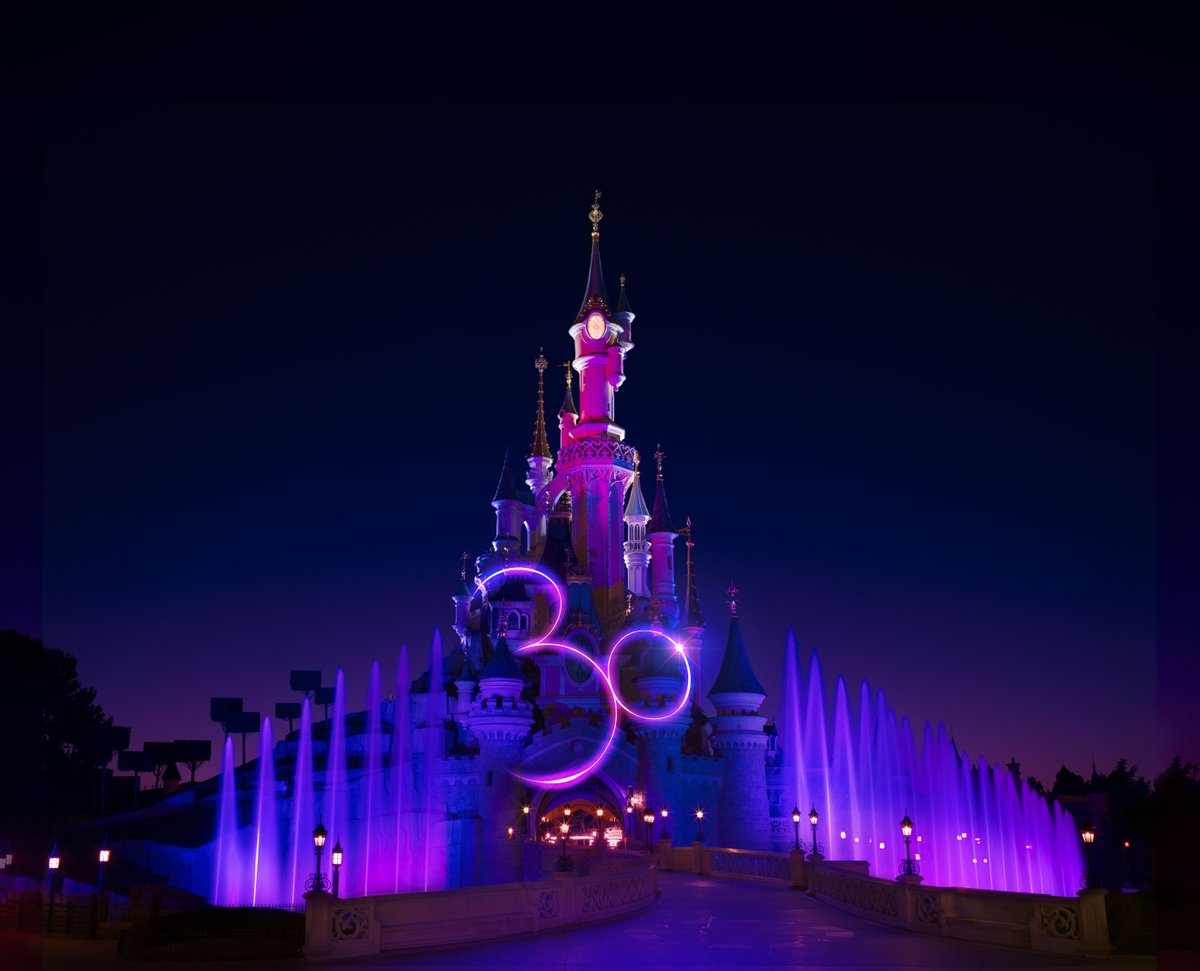 DisneyParks's tweet image. With a major milestone approaching in just 6 months, guests can anticipate more Magic on the horizon as Disneyland Paris kicks off the 30th Anniversary on March 6, 2022. Tune in for more details! bit.ly/3DL70J9
