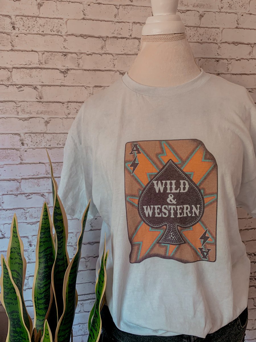 HeiferRustic's tweet image. hey girlfriend 💖 you’re NOT going to wanna miss these drops tonight @ 5 PM EST