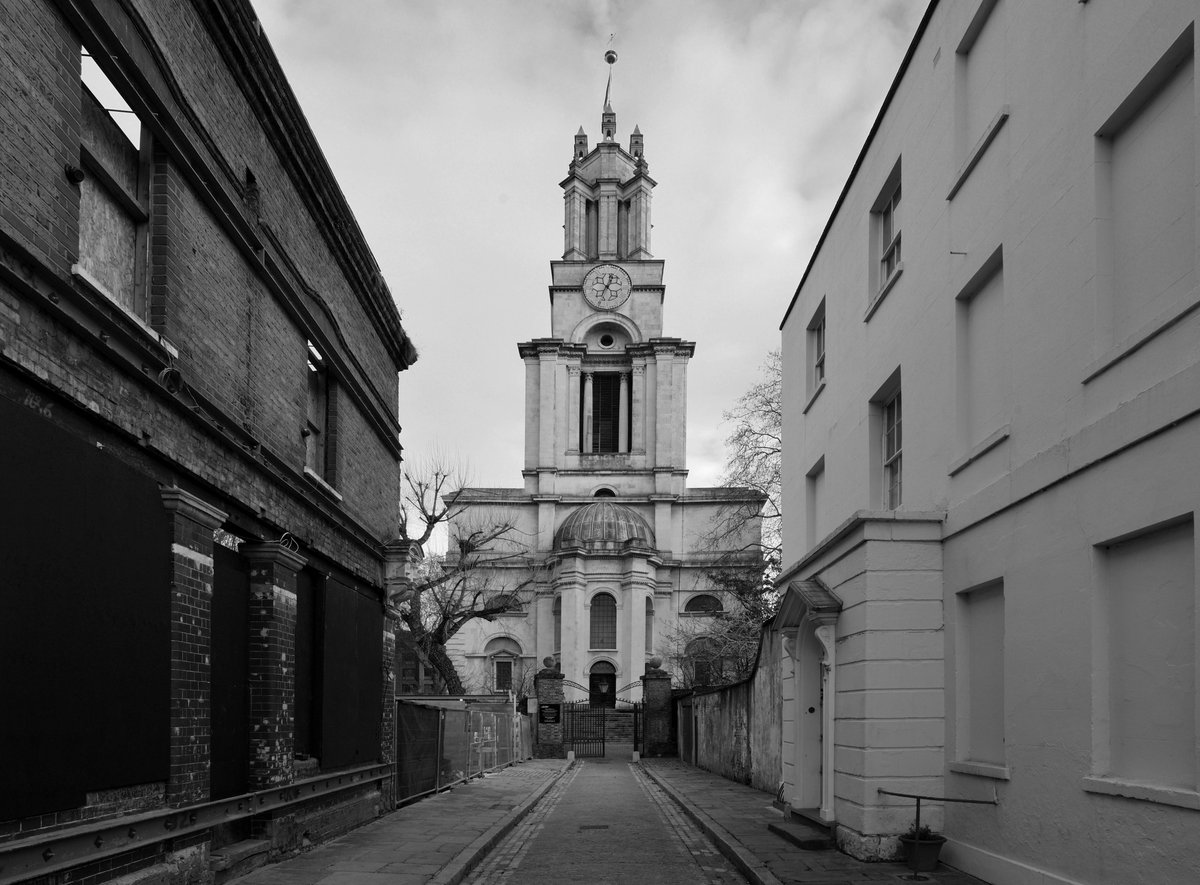 Our <a href="/openhouselondon/">Open House Festival</a> highlights with some help from <a href="/markovenden/">Mark Ovenden</a> and <a href="/owen_hopkins/">Owen Hopkins</a> bluecrowmedia.com/blogs/news/our… 📷s by <a href="/JoStructuraleye/">Jo Underhill</a> <a href="/new_brutalism/">Simon Phipps</a> @WillScottPhoto and Nigel Green. #brutalmonday